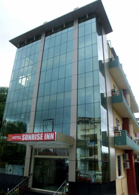 Hotel Sunrise Inn Lucknow Buitenkant foto